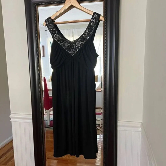 MAGGY L V NECK Bedazzled Dress‎ Size 14 - Picture 1 of 4